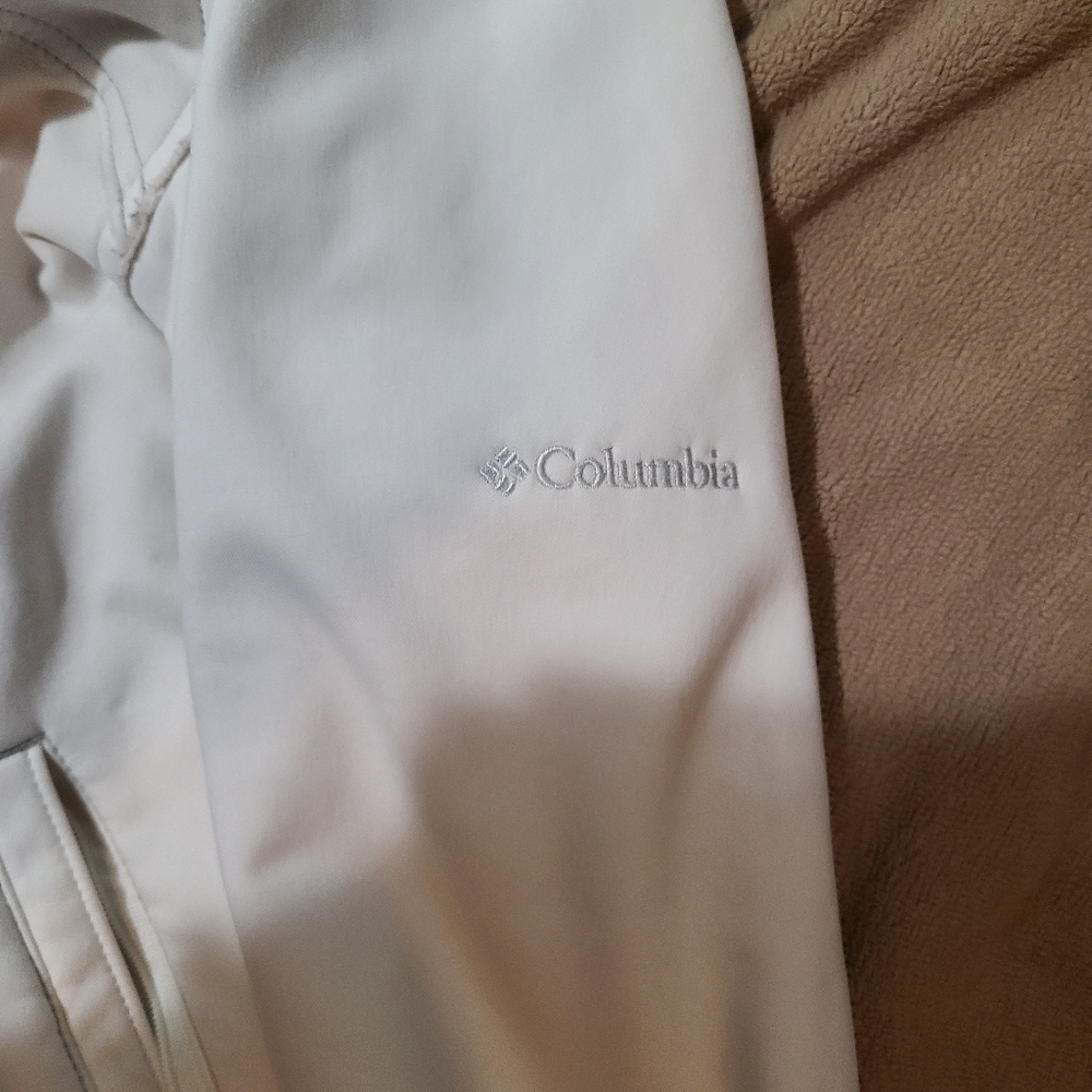 Columbia Jacket - Picture 3 of 6
